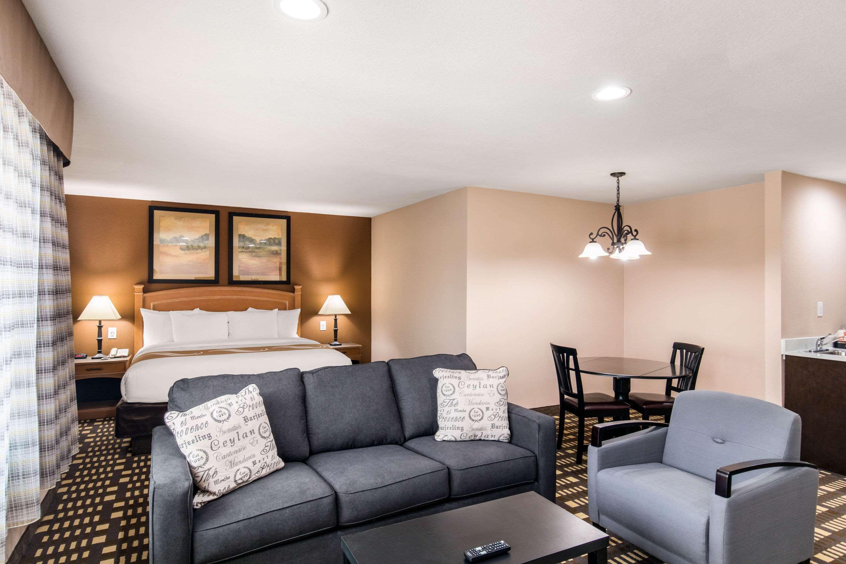 Quality Inn & Suites Plano East - Richardson מראה חיצוני תמונה
