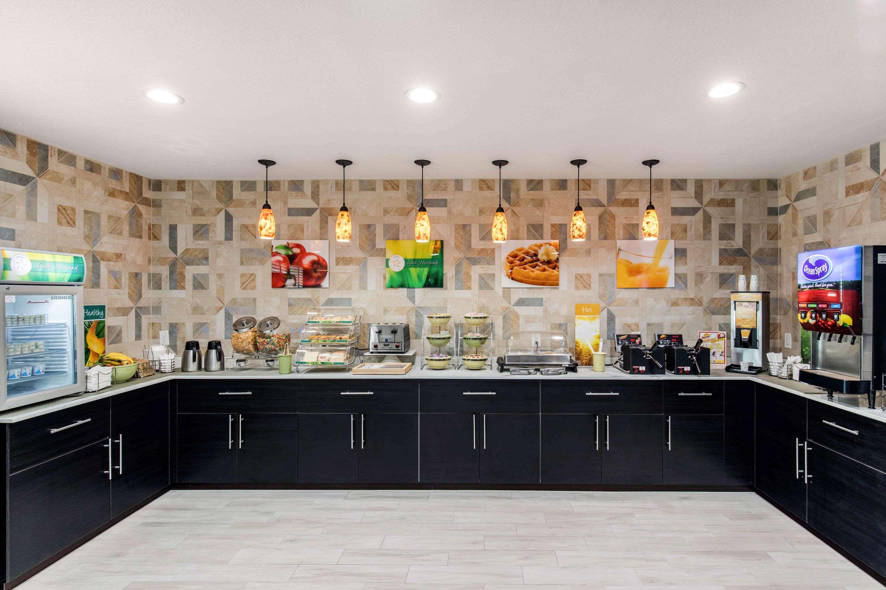 Quality Inn & Suites Plano East - Richardson מראה חיצוני תמונה