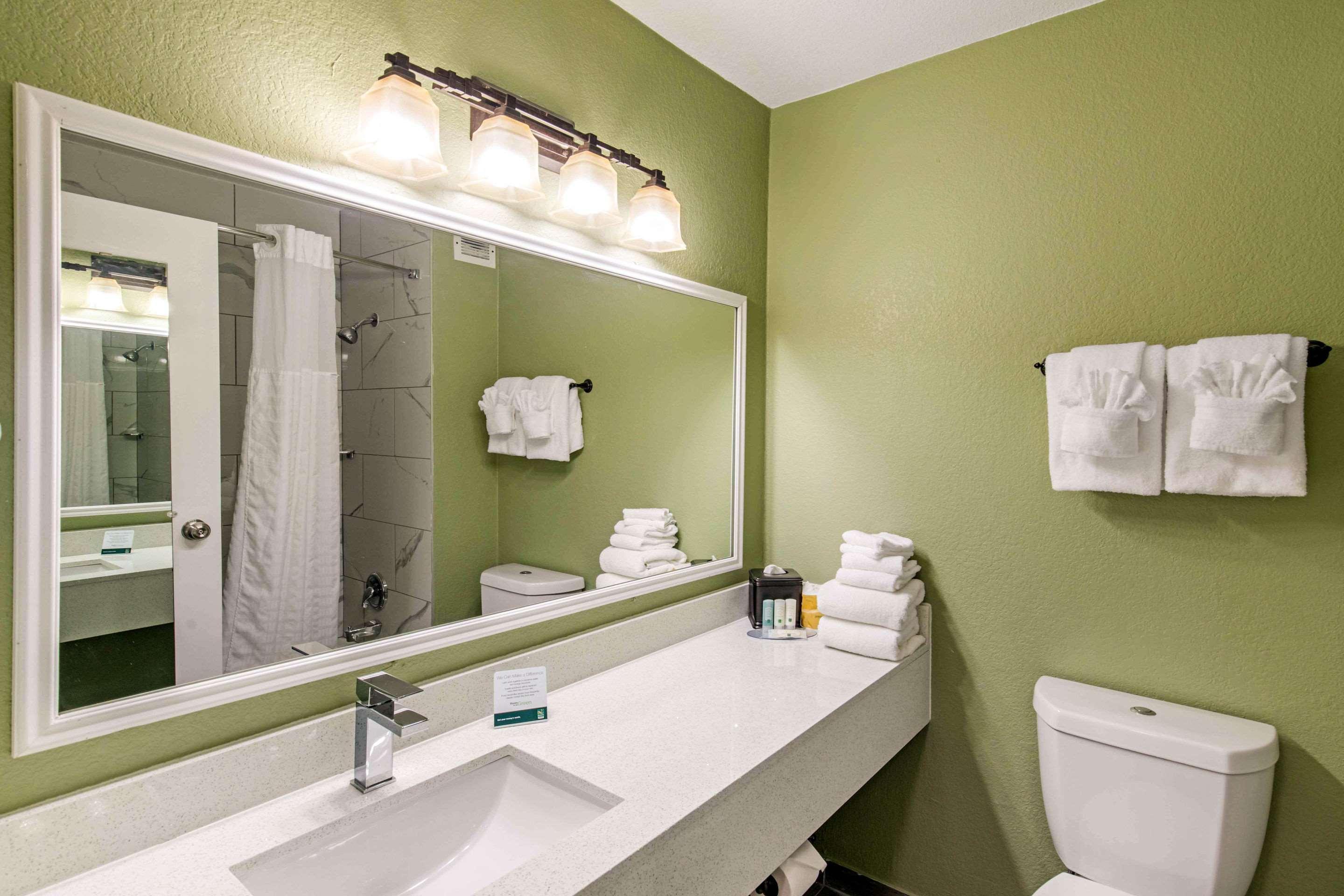 Quality Inn & Suites Plano East - Richardson מראה חיצוני תמונה